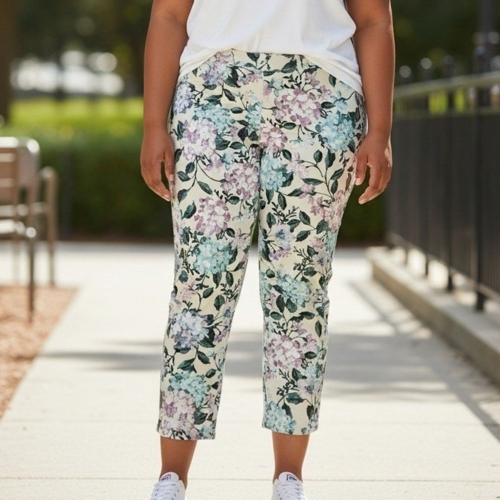 J. Jill Linen Stretch Hydrangea Floral Cropped Pants Cream Blue Purple Large